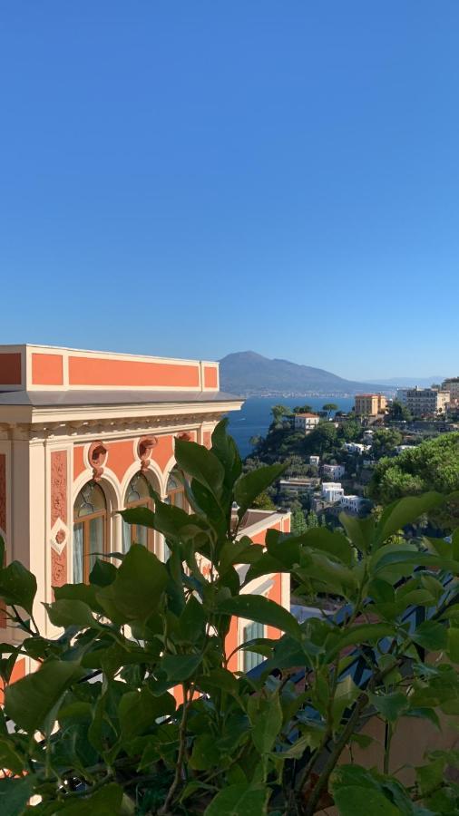 ヴィーコ・エクエンセ Vesuvio View Bed & Breakfast エクステリア 写真