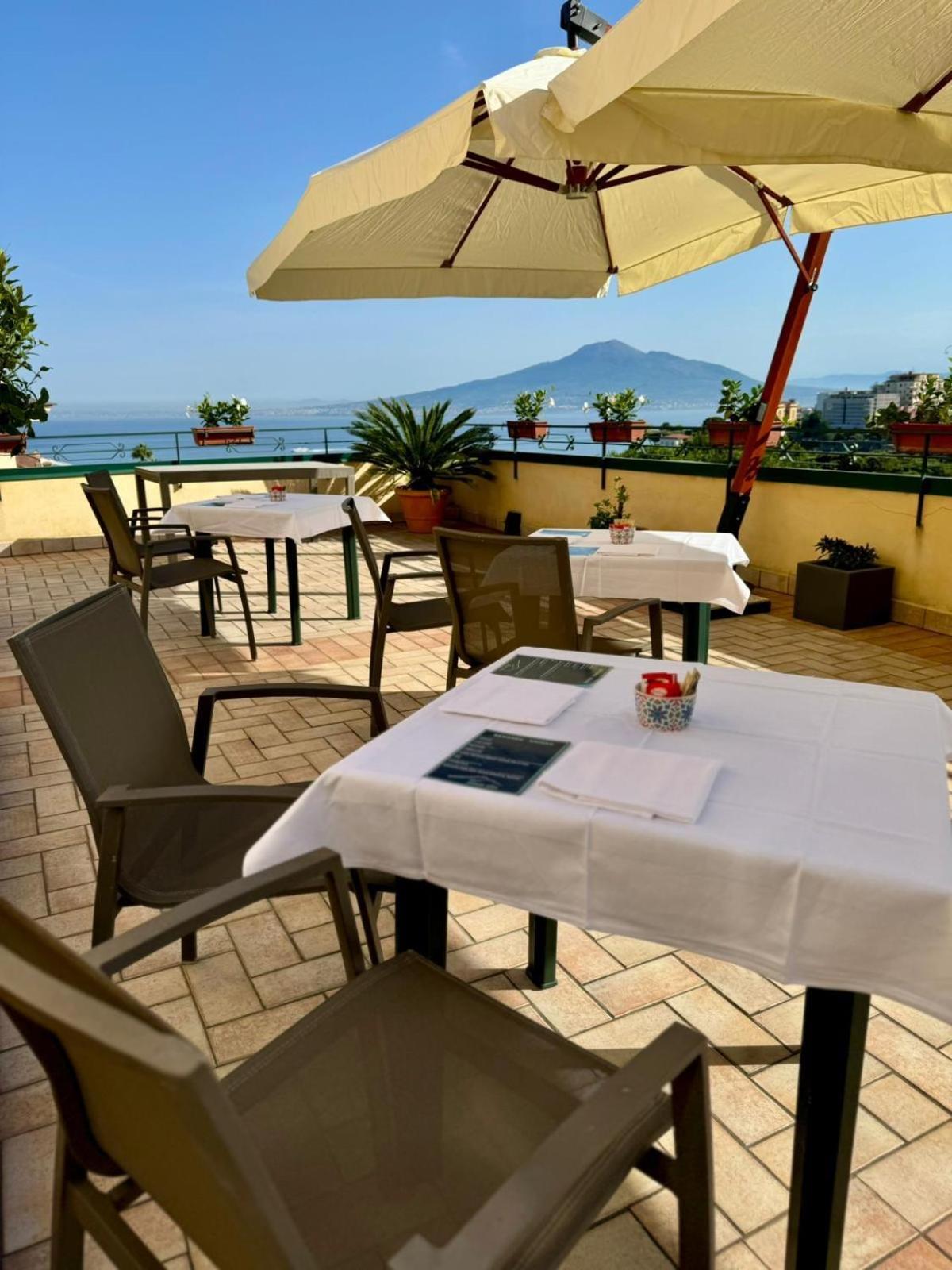 ヴィーコ・エクエンセ Vesuvio View Bed & Breakfast エクステリア 写真