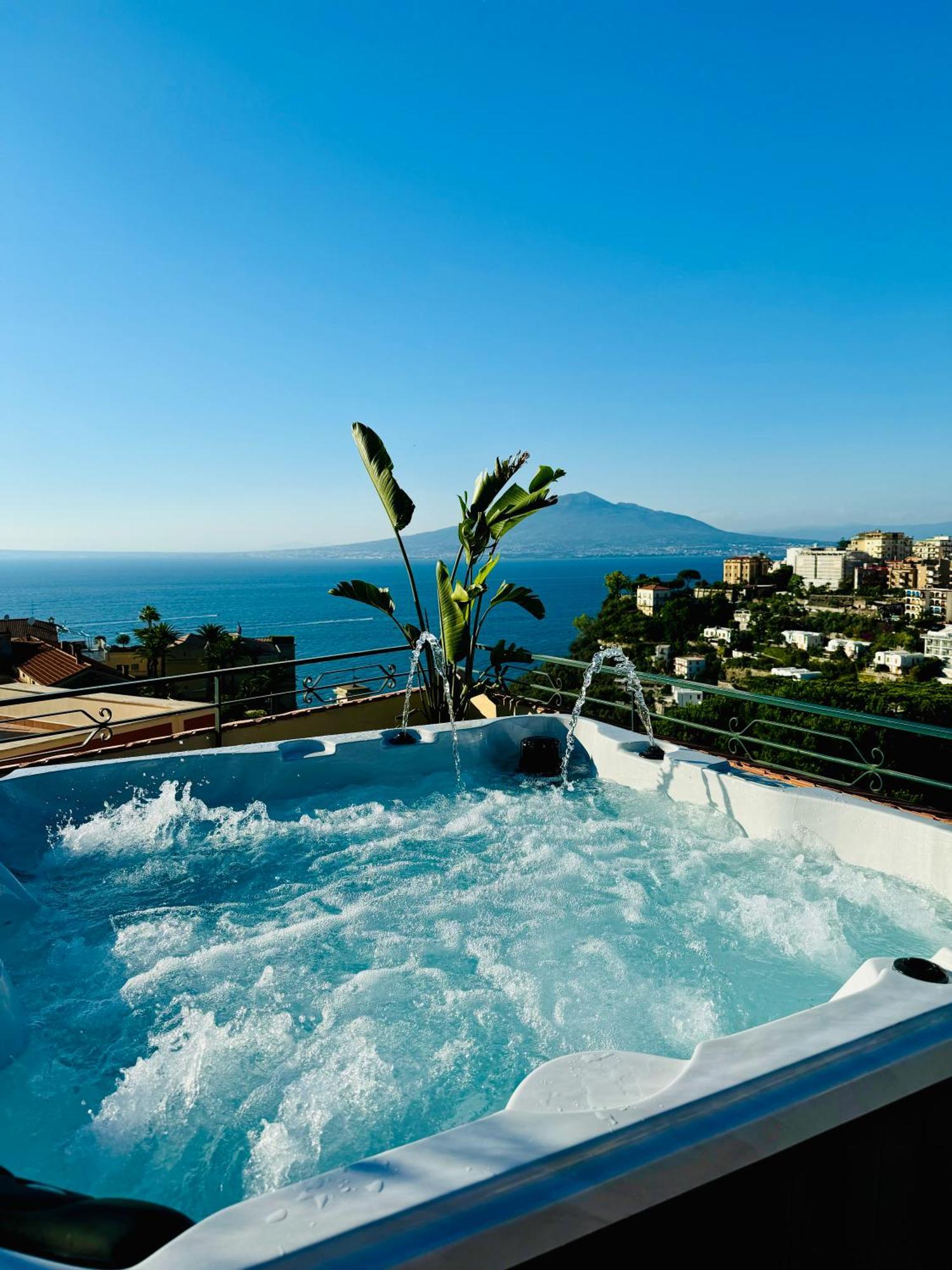 ヴィーコ・エクエンセ Vesuvio View Bed & Breakfast エクステリア 写真