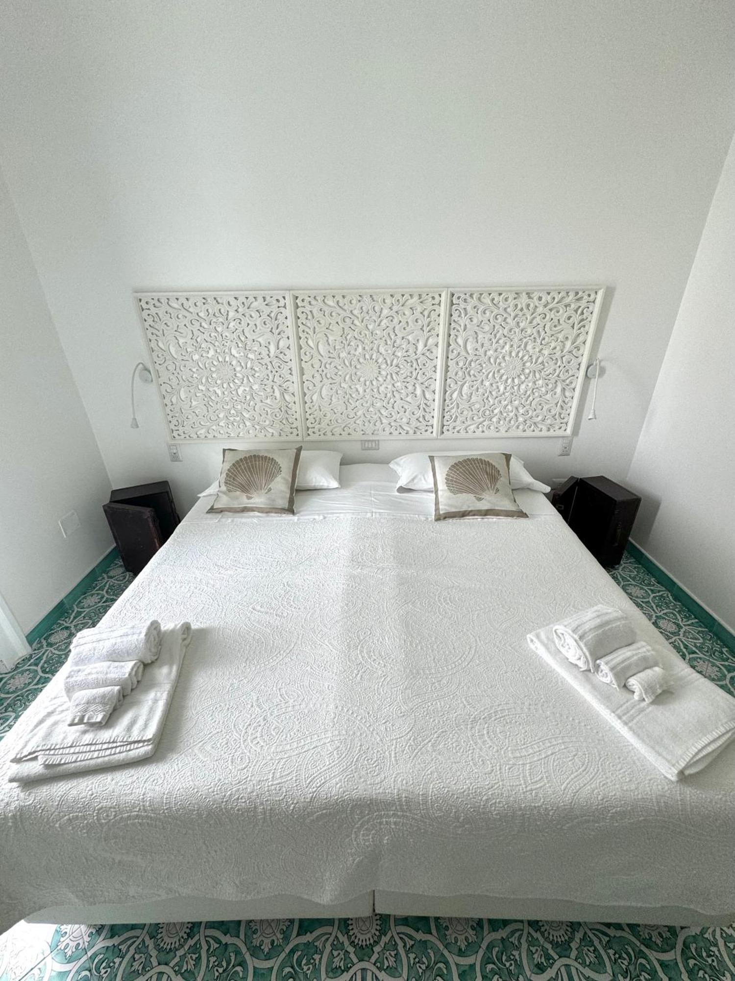 ヴィーコ・エクエンセ Vesuvio View Bed & Breakfast エクステリア 写真